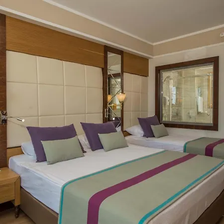 Dream World Aqua Hotel 5*