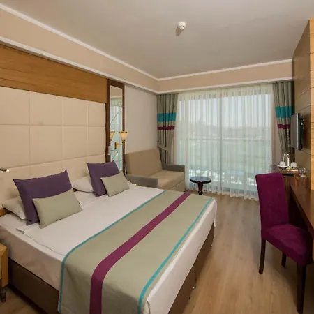 Hotel Dream World Aqua 5*